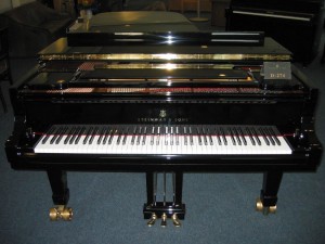 http://muzruk.net/wp-content/uploads/2011/09/%D1%80%D0%BE%D1%8F%D0%BB%D1%8C1-300x225.jpg
