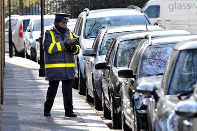 http://www.standard.co.uk/incoming/article9710517.ece/alternates/w620/parking%20fines.jpg