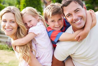 http://www.velvet.by/files/userfiles/309/rencredit_services_family_insurance_790x530.jpg