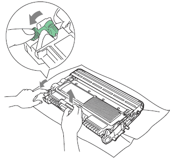 ��������: Take toner cartridge out of drum unit