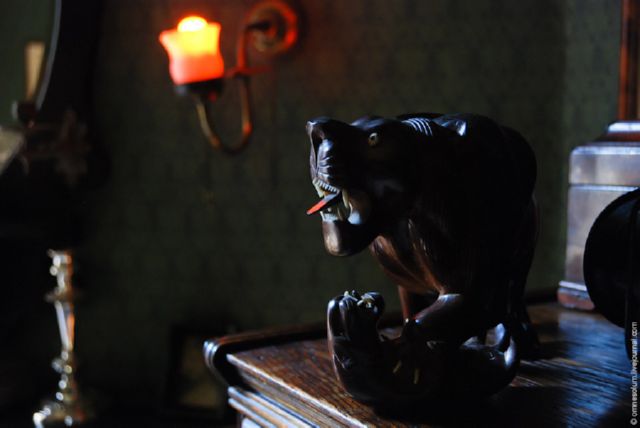 http://relaxic.net/wp-content/uploads/2011/04/sherlock-holmes-18.jpg