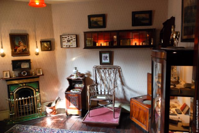 http://relaxic.net/wp-content/uploads/2011/04/sherlock-holmes-21.jpg