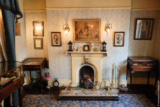 http://relaxic.net/wp-content/uploads/2011/04/sherlock-holmes-23.jpg