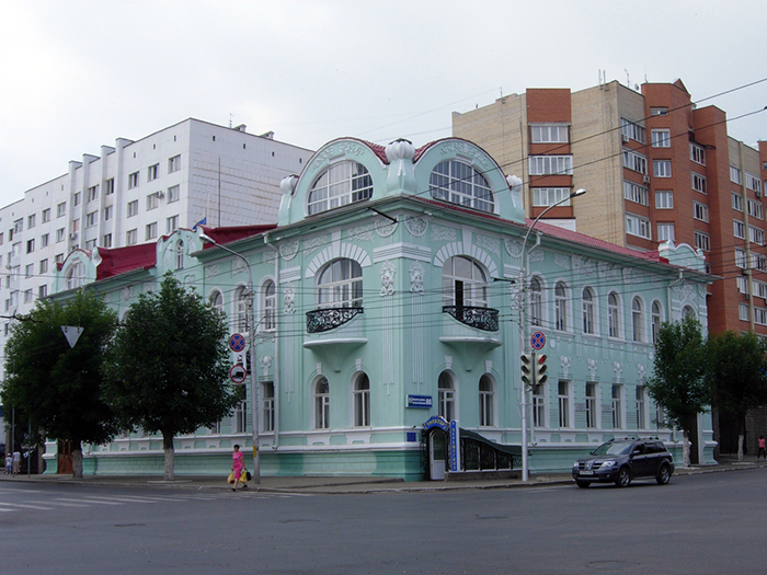 "Дом-особняк и " \t